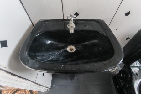 Casa para alugar com 60m², 2 quartos e sem vaga Casa para alugar com 60m², 2 quartos e sem vagaBanheiro