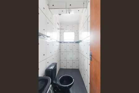 Casa para alugar com 60m², 2 quartos e sem vaga Casa para alugar com 60m², 2 quartos e sem vagaBanheiro