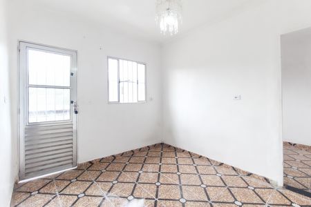 Sala de casa para alugar com 2 quartos, 60m² em Itaquera, São Paulo