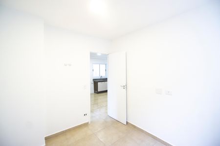 Quarto 01 de apartamento para alugar com 2 quartos, 39m² em Vila Carrão, São Paulo
