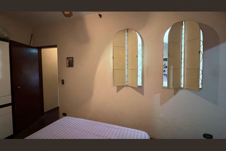Casa à venda com 250m², 5 quartos e 2 vagas