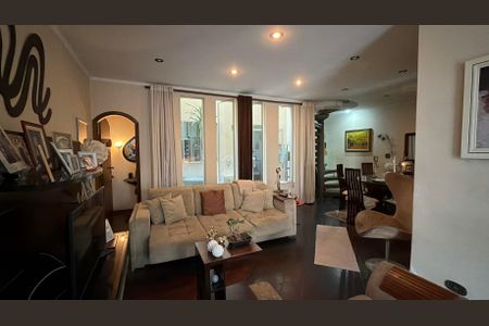 Casa à venda com 5 quartos, 250m² em Mooca, São Paulo