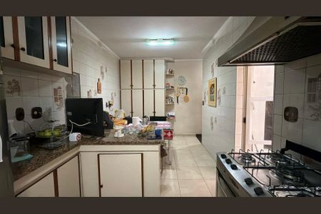 Casa à venda com 250m², 5 quartos e 2 vagas