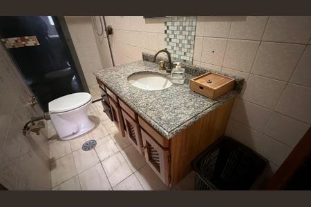Casa à venda com 250m², 5 quartos e 2 vagas