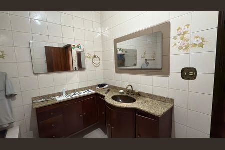 Casa à venda com 250m², 5 quartos e 2 vagas