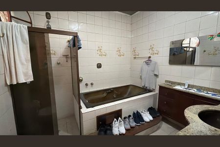 Casa à venda com 250m², 5 quartos e 2 vagas