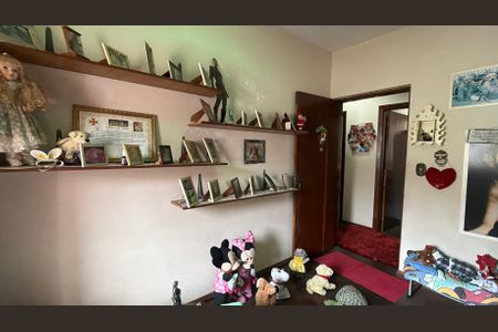 Casa à venda com 250m², 5 quartos e 2 vagas