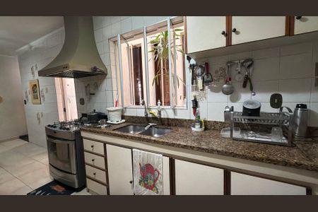 Casa à venda com 250m², 5 quartos e 2 vagas