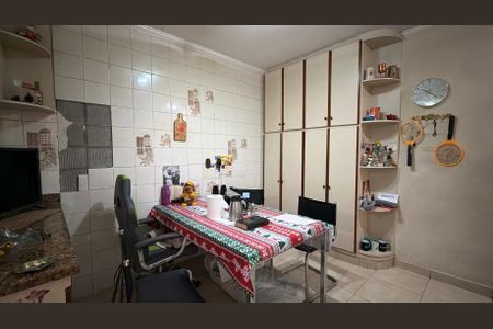 Casa à venda com 250m², 5 quartos e 2 vagas