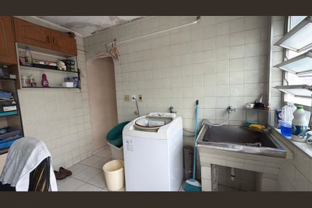 Casa à venda com 250m², 5 quartos e 2 vagas
