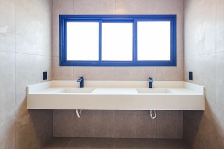 Casa de condomínio para alugar com 390m², 5 quartos e 10 vagas Casa de condomínio para alugar com 390m², 5 quartos e 10 vagasBanheiro da Suíte 1