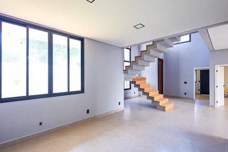 Casa de condomínio para alugar com 390m², 5 quartos e 10 vagas Casa de condomínio para alugar com 390m², 5 quartos e 10 vagasSala