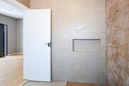 Casa de condomínio para alugar com 390m², 5 quartos e 10 vagas Casa de condomínio para alugar com 390m², 5 quartos e 10 vagasBanheiro da Suíte 1