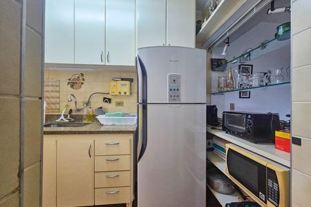 Apartamento para alugar com 144m², 3 quartos e 1 vaga