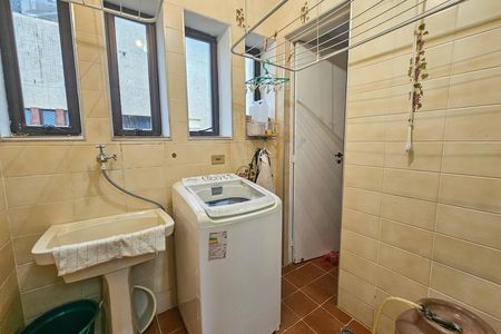Apartamento para alugar com 144m², 3 quartos e 1 vaga