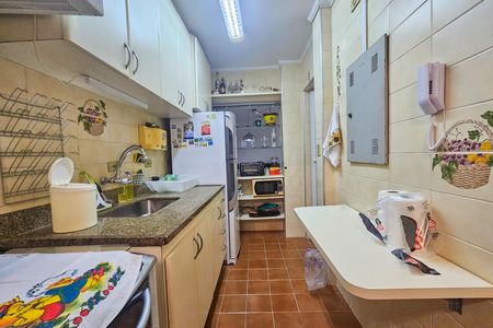Apartamento para alugar com 144m², 3 quartos e 1 vaga
