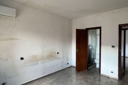 Apartamento para alugar com 150m², 3 quartos e 1 vaga Apartamento para alugar com 150m², 3 quartos e 1 vagaSuite