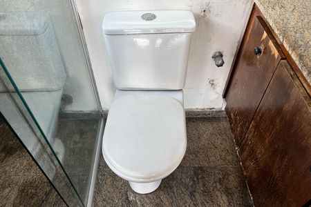 Apartamento para alugar com 150m², 3 quartos e 1 vaga Apartamento para alugar com 150m², 3 quartos e 1 vagaBanheiro da Suíte