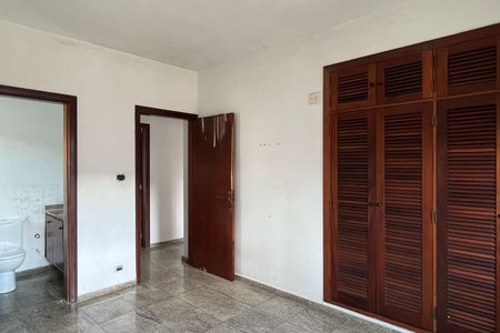 Apartamento para alugar com 150m², 3 quartos e 1 vaga Apartamento para alugar com 150m², 3 quartos e 1 vagaSuite
