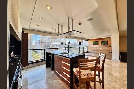Apartamento à venda com 209m², 3 quartos e 4 vagas