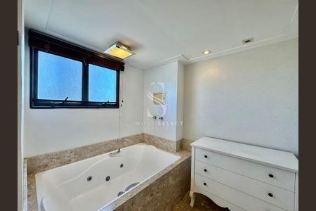 Apartamento à venda com 209m², 3 quartos e 4 vagas