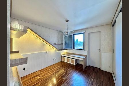 Apartamento à venda com 209m², 3 quartos e 4 vagas