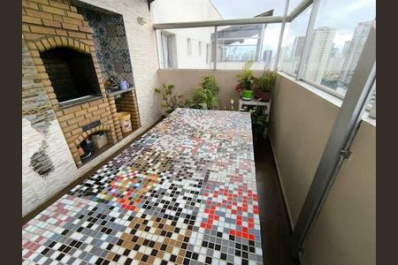 Apartamento à venda com 3 quartos, 131m² em Vila Gumercindo, São Paulo