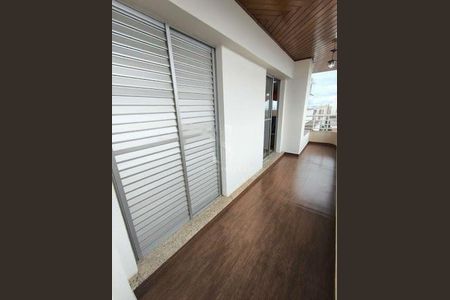 Apartamento à venda com 3 quartos, 131m² em Vila Gumercindo, São Paulo