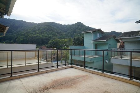 Casa de condomínio para alugar com 118m², 3 quartos e 2 vagas Casa de condomínio para alugar com 118m², 3 quartos e 2 vagasTerraço