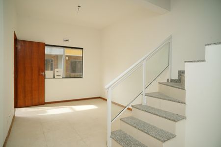 Casa de condomínio para alugar com 118m², 3 quartos e 2 vagas Casa de condomínio para alugar com 118m², 3 quartos e 2 vagasSala