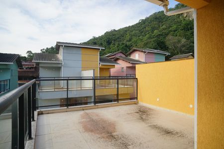 Casa de condomínio para alugar com 118m², 3 quartos e 2 vagas Casa de condomínio para alugar com 118m², 3 quartos e 2 vagasTerraço