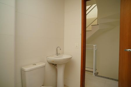 Casa de condomínio para alugar com 118m², 3 quartos e 2 vagas Casa de condomínio para alugar com 118m², 3 quartos e 2 vagasBanheiro do Quarto 2