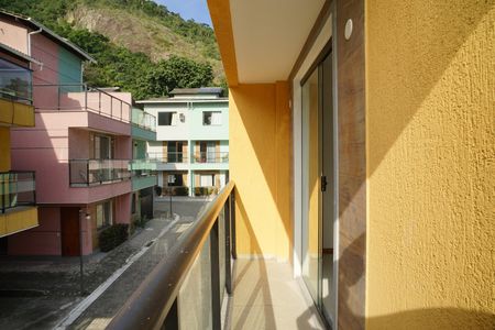 Casa de condomínio para alugar com 118m², 3 quartos e 2 vagas Casa de condomínio para alugar com 118m², 3 quartos e 2 vagasVaranda do Quarto 1