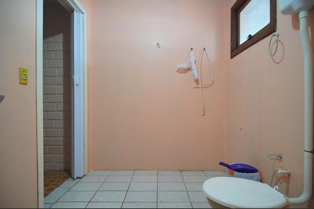 Casa para alugar com 200m², 2 quartos e 4 vagasBanheiro 1