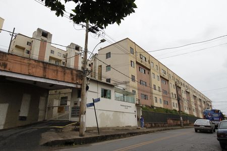 Apartamento para alugar com 54m², 2 quartos e 1 vagaFachada