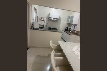 Casa à venda com 110m², 3 quartos e 4 vagas Casa à venda com 110m², 3 quartos e 4 vagasFoto 05
