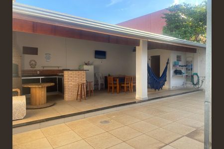 Casa à venda com 110m², 3 quartos e 4 vagas Casa à venda com 110m², 3 quartos e 4 vagasFoto 01