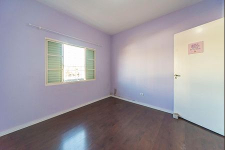 Casa para alugar com 220m², 3 quartos e 3 vagas Casa para alugar com 220m², 3 quartos e 3 vagasQuarto 2