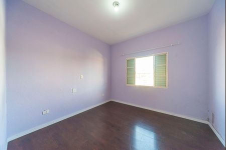 Casa para alugar com 220m², 3 quartos e 3 vagas Casa para alugar com 220m², 3 quartos e 3 vagasQuarto 2