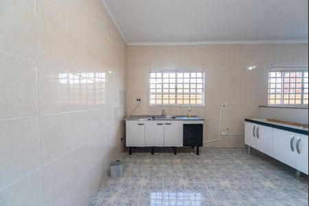 Casa para alugar com 220m², 3 quartos e 3 vagas Casa para alugar com 220m², 3 quartos e 3 vagasCozinha