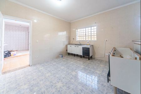 Casa para alugar com 220m², 3 quartos e 3 vagas Casa para alugar com 220m², 3 quartos e 3 vagasCozinha
