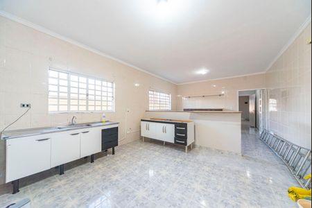 Casa para alugar com 220m², 3 quartos e 3 vagas Casa para alugar com 220m², 3 quartos e 3 vagasCozinha