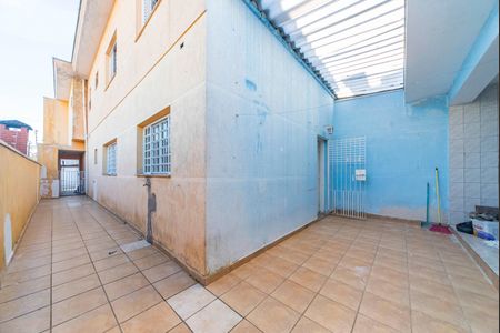 Casa para alugar com 220m², 3 quartos e 3 vagas Casa para alugar com 220m², 3 quartos e 3 vagasQuintal