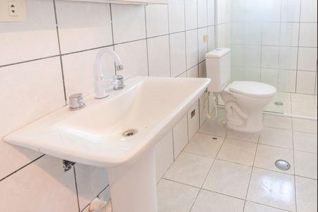 Casa para alugar com 220m², 3 quartos e 3 vagas Casa para alugar com 220m², 3 quartos e 3 vagasBanheiro