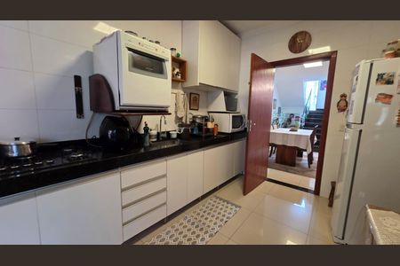 Casa à venda com 200m², 4 quartos e 3 vagas