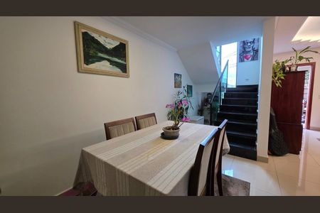Casa à venda com 4 quartos, 200m² em Vila Pinto Coelho, Lagoa Santa