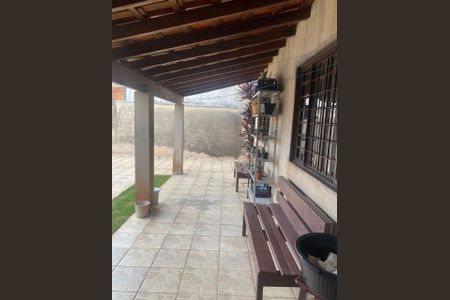 Casa à venda com 230m², 3 quartos e 4 vagas Casa à venda com 230m², 3 quartos e 4 vagasFoto 15