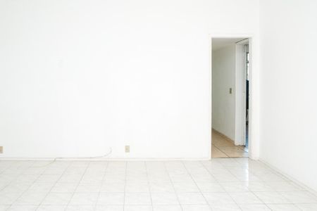 Apartamento para alugar com 131m², 3 quartos e 1 vaga