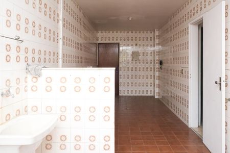 Apartamento para alugar com 131m², 3 quartos e 1 vaga