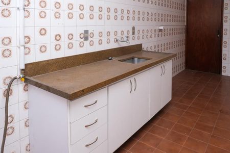 Apartamento para alugar com 131m², 3 quartos e 1 vaga